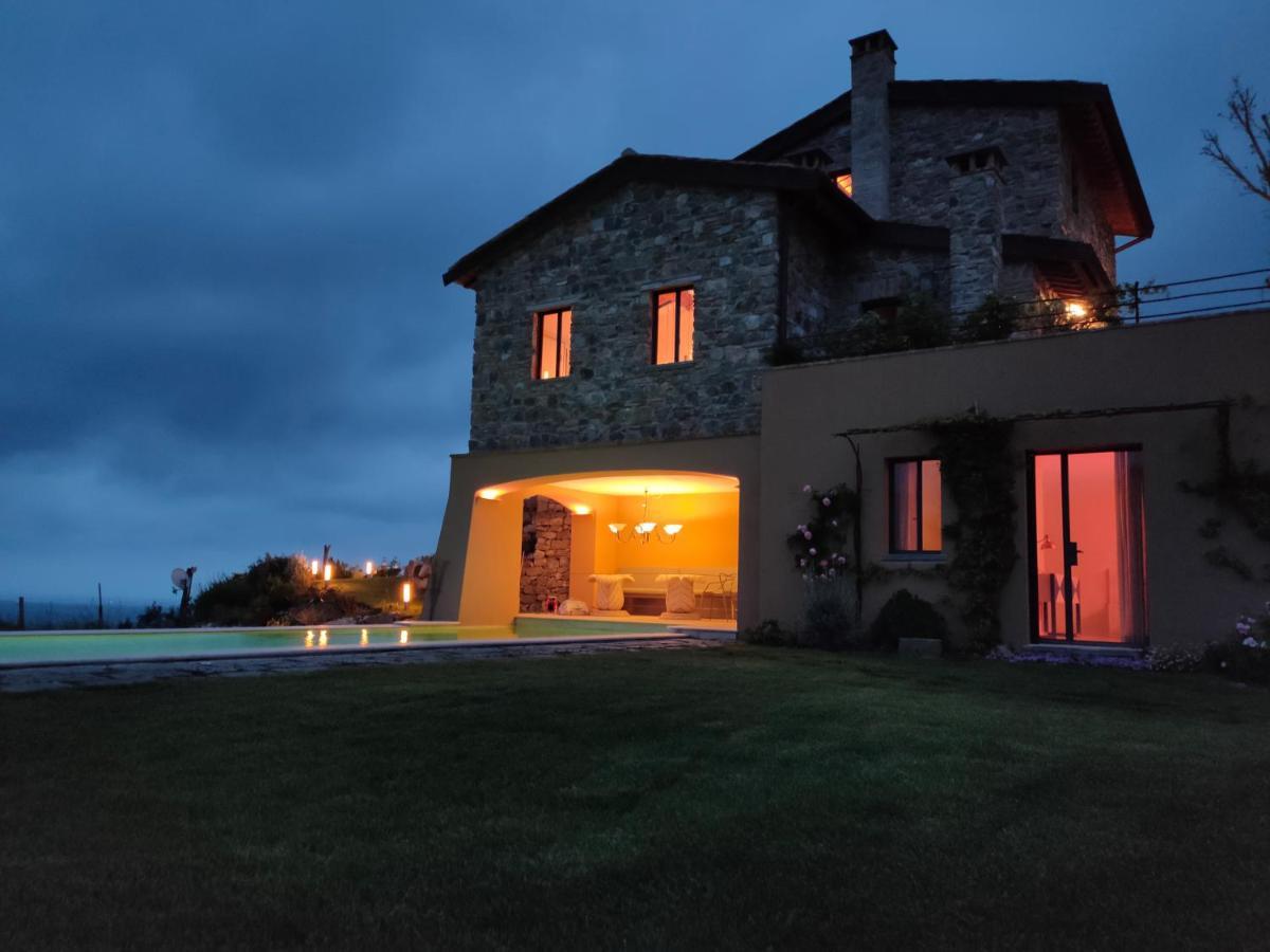 Villa Privata Con Piscina A Riparbella คาสเตลลินา มาริตติมา ภายนอก รูปภาพ